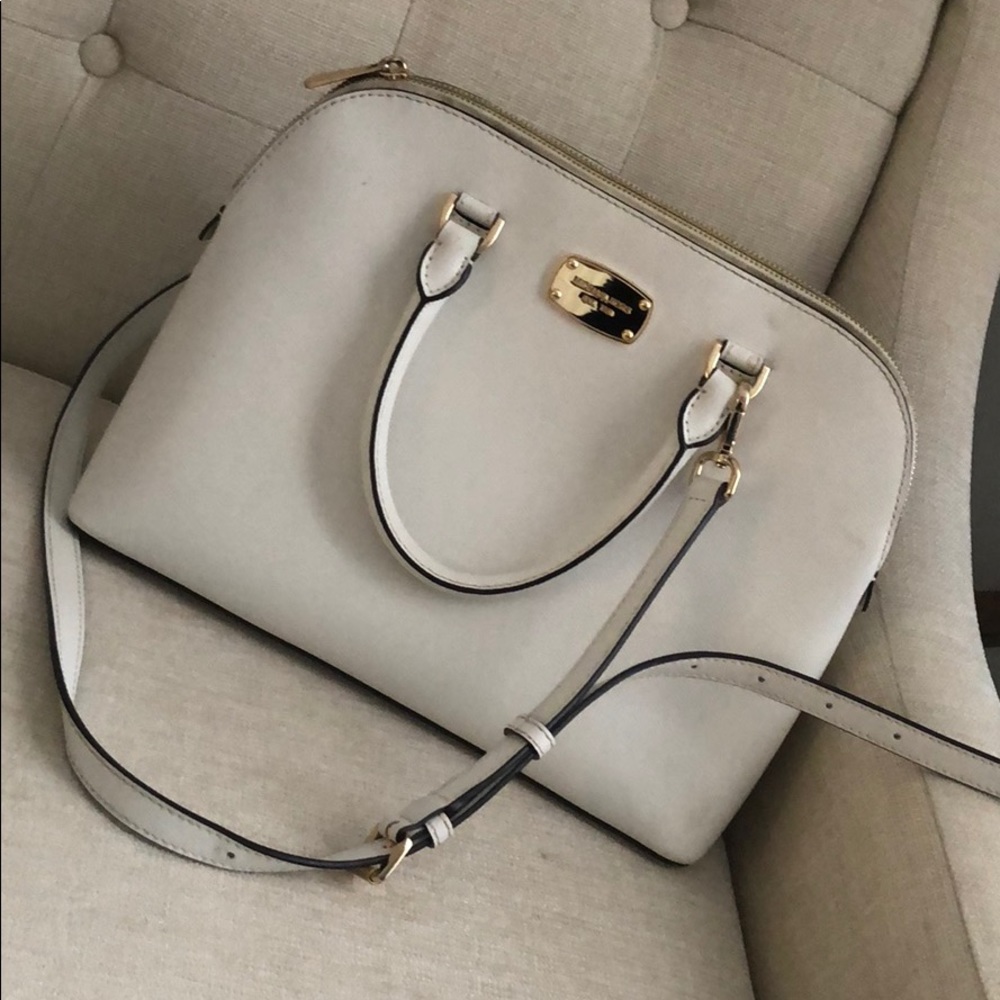 White Michael Kors handbag with crossbody strap
